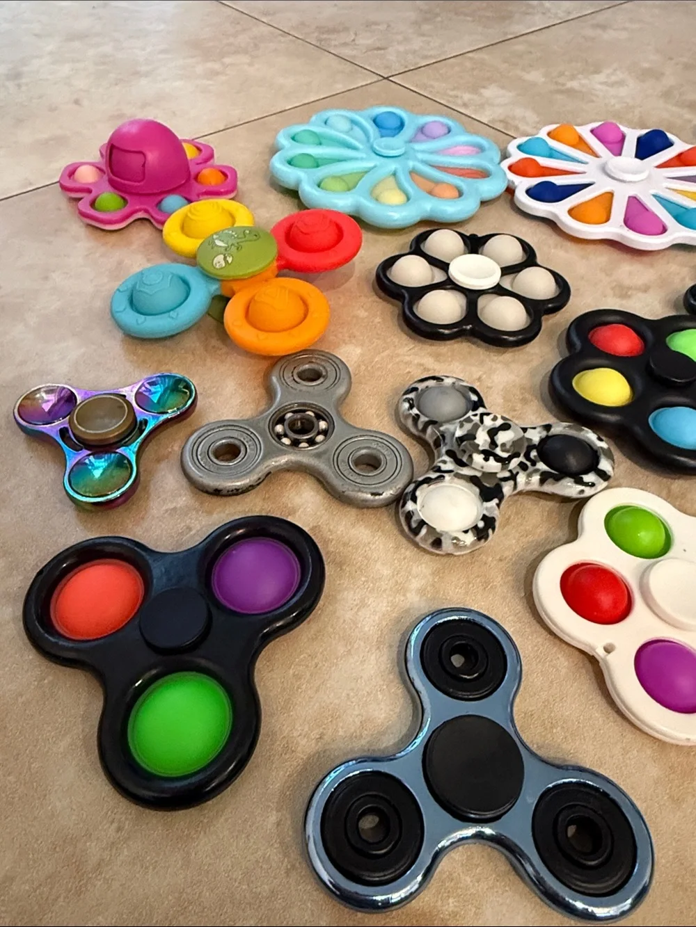 Assorted Kids Fidget Toy Bundle - Multicolor Pop It & Spinners